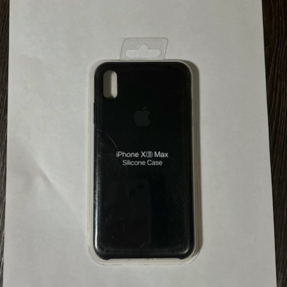 New iphone Xs Max Black Silicone Case - Picture 1 of 2